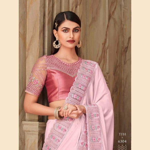 simple homecoming saree design jacket